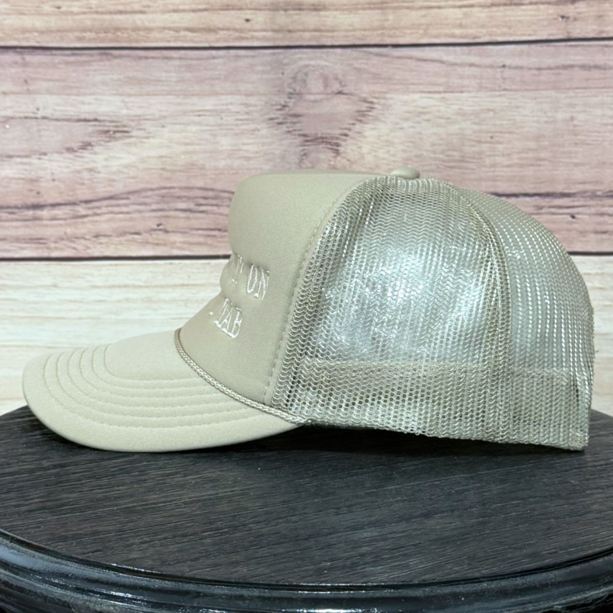 I Can Put It On My Own Tab | LC Elizabeth Original | Embroidered Trucker Hat