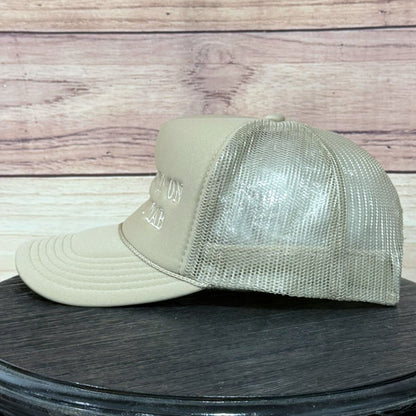 I Can Put It On My Own Tab | LC Elizabeth Original | Embroidered Trucker Hat